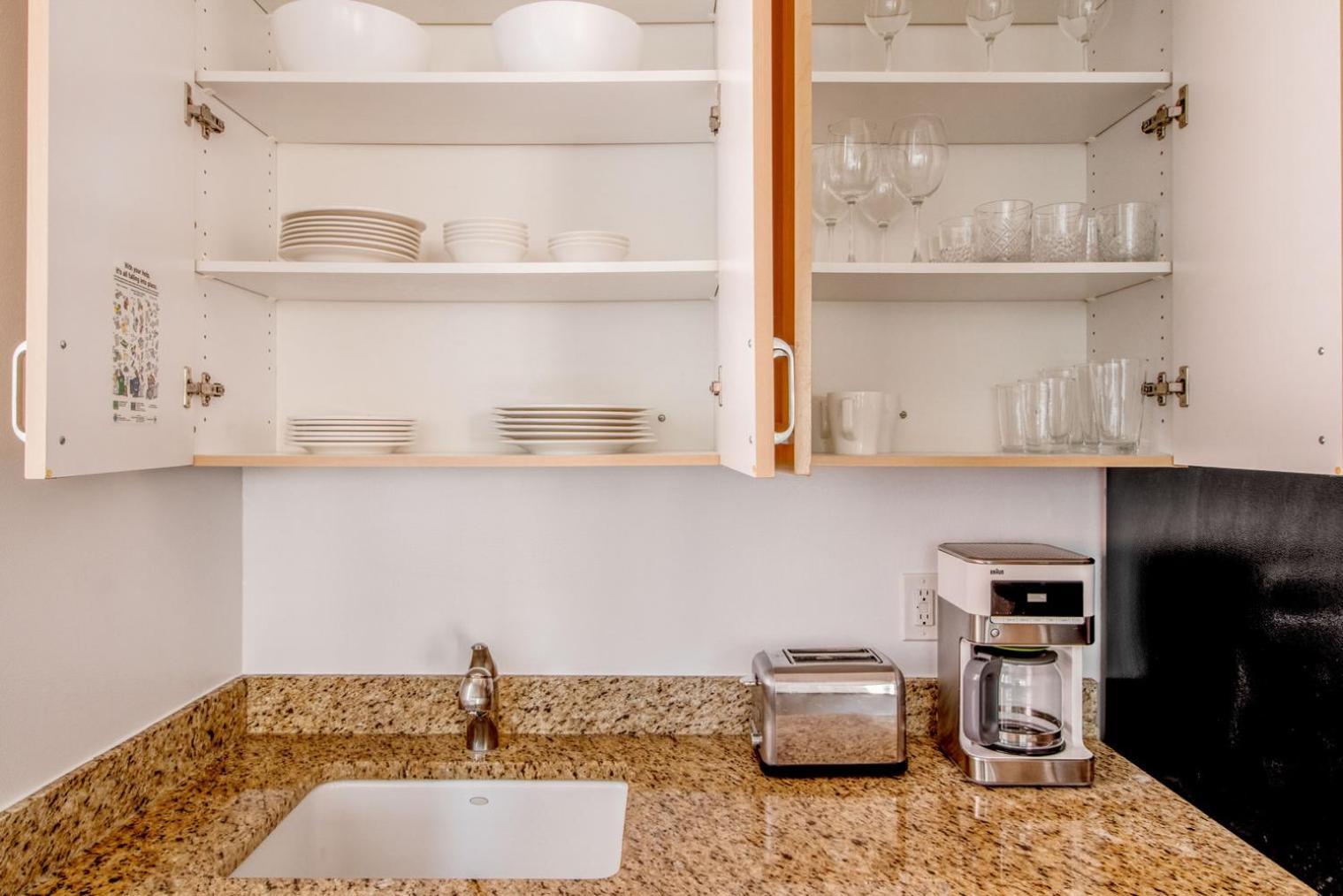 Apartment Midtown 1br W Doorman Gym Nr Times Square Nyc-1208 *