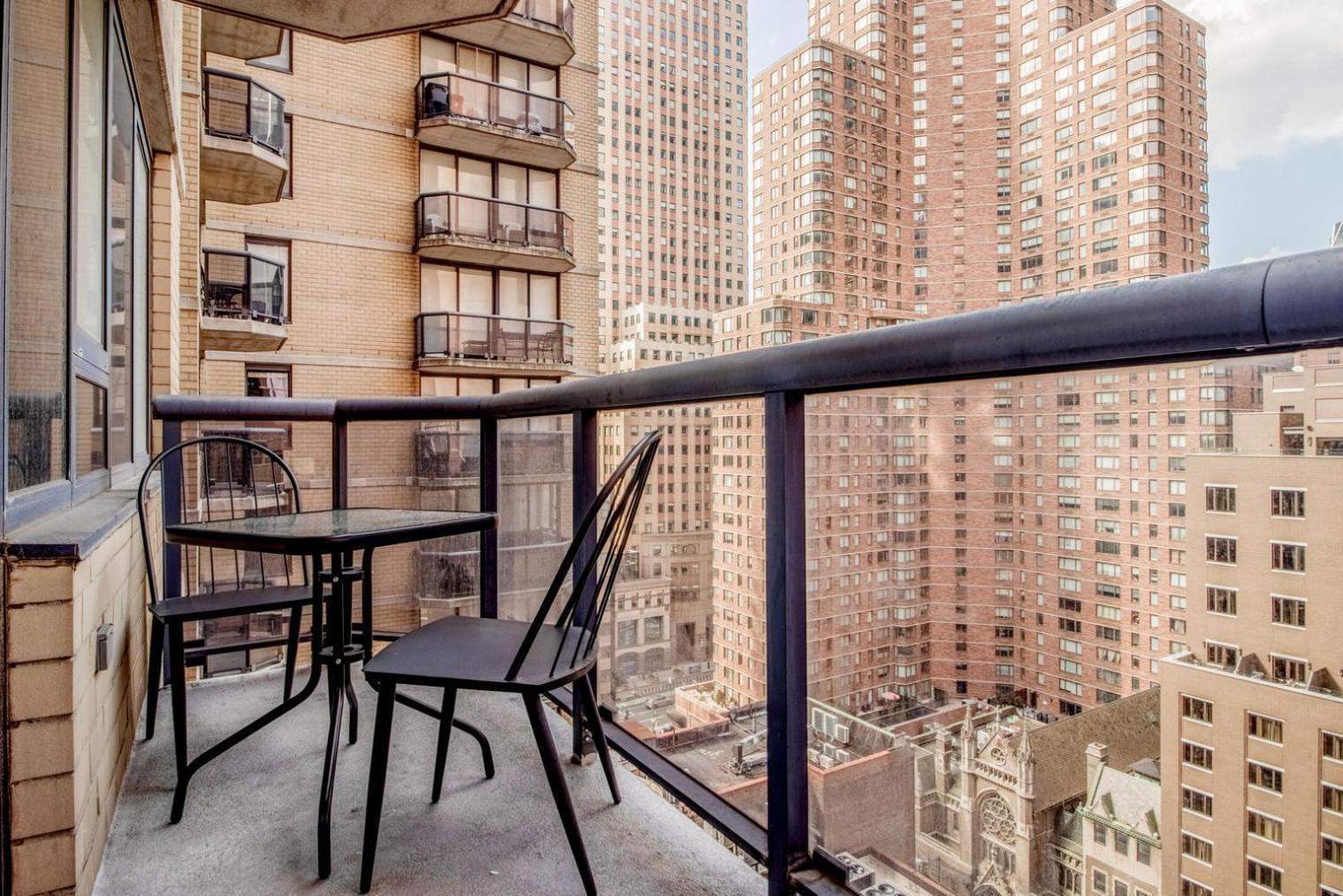 Midtown 1br W Doorman Gym Nr Times Square Nyc-1208