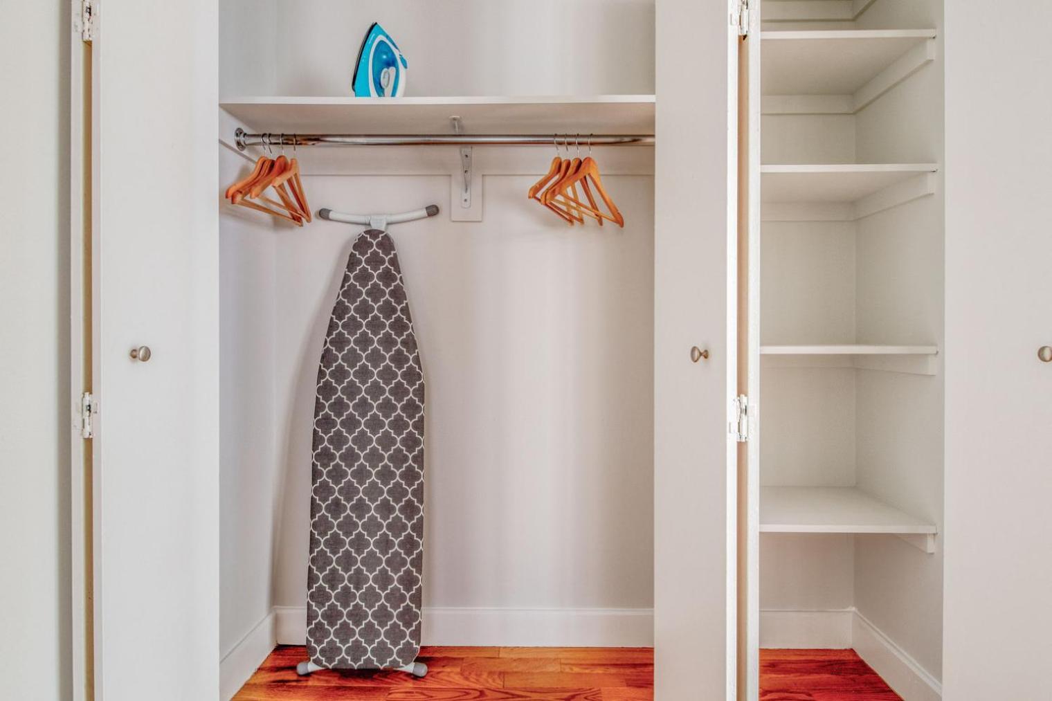Midtown 1br W Doorman Gym Nr Times Square Nyc-1208 Apartment