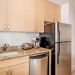 Midtown 1Br W Doorman Gym Nr Times Square Nyc-1208